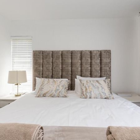 67 The Shades - Luxury Apartment In Umhlanga - Airconditioning Throughout And Inverter Durban Kültér fotó