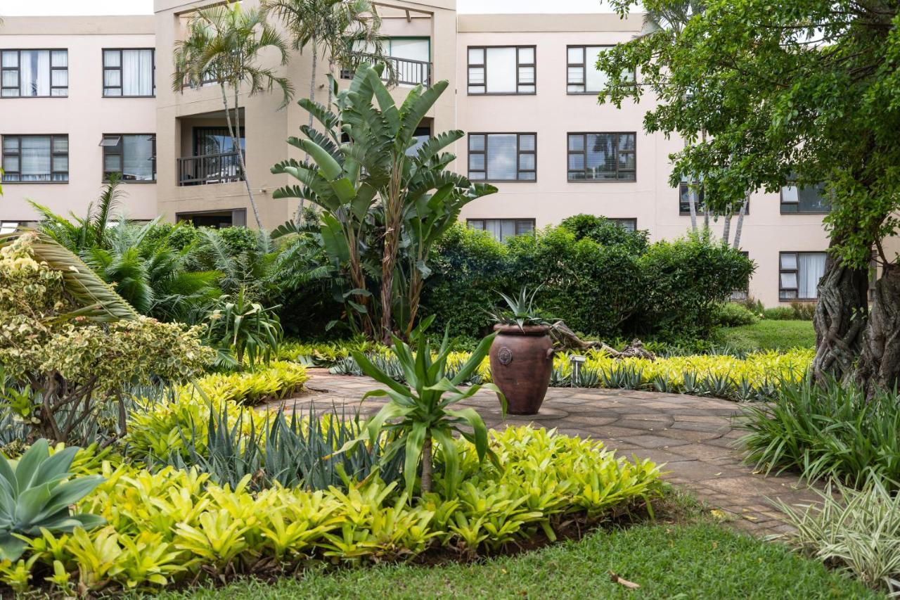 67 The Shades - Luxury Apartment In Umhlanga - Airconditioning Throughout And Inverter Durban Kültér fotó