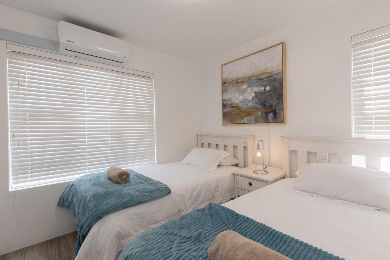 67 The Shades - Luxury Apartment In Umhlanga - Airconditioning Throughout And Inverter Durban Kültér fotó