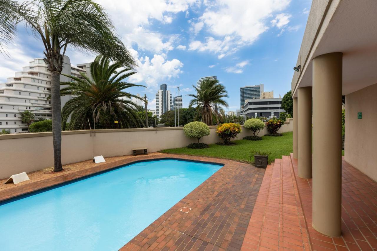 67 The Shades - Luxury Apartment In Umhlanga - Airconditioning Throughout And Inverter Durban Kültér fotó